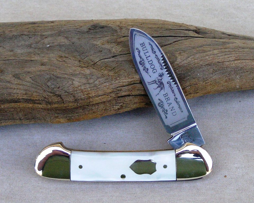 Oystershell 1 Blade Canoe.jpg