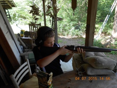 Shootin' offhand