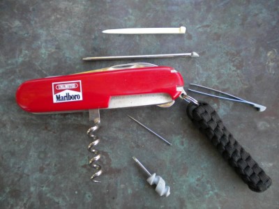 KNIVES OCT 005.JPG