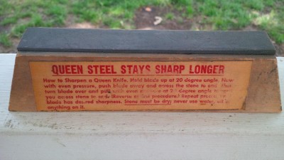 Queen Cutlery counter hone, reverse side