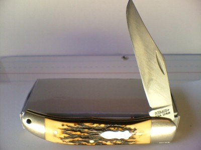UNCLE HENRY SCHRADE+ U.S.A. 124UH FRONT.JPG