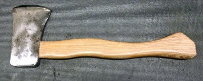 Hatchet with handle.jpg