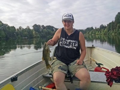3 lb smallie.jpg