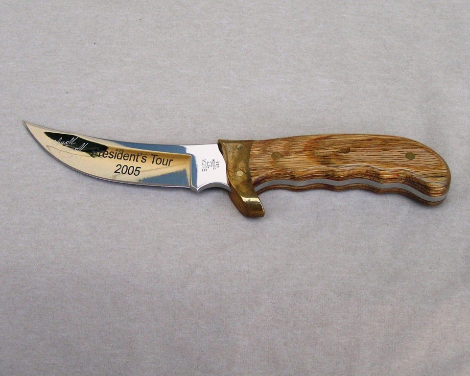2005 Presidents Tour Buck Kalinga Oak Handles
