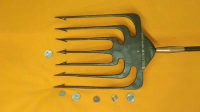 large ice fishing spear 002.JPG