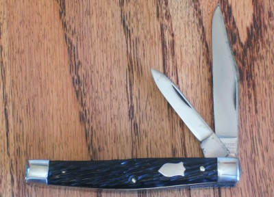 SCHRADE WALDEN 233 with COMPOSITE BLACK JIGGED HANDLES.JPG