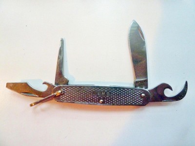 Camillus USMC MIL-K -- Open Mark.jpg