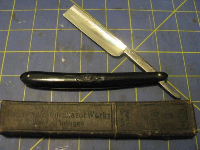 RazorStuffMachinistsBox3 126.jpg
