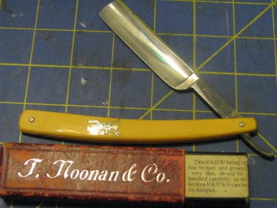 RazorStuffMachinistsBox3 142.jpg