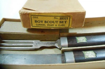 LFC 35321 Chow Set.jpg