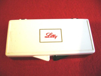 Lilly Imperial USA Box-4.jpg