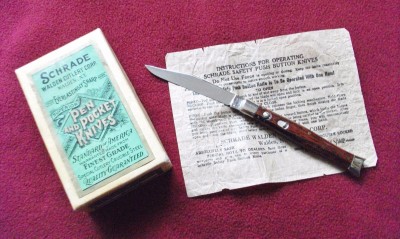 Schrade auto paper box.jpg