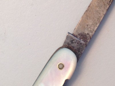 A R Justice pearl gentlemans knife.jpg