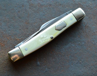 Colonial white CKCO 4 X.jpg