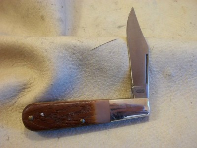 Camillus late-model Barlow Delrin faux wood 01.jpg
