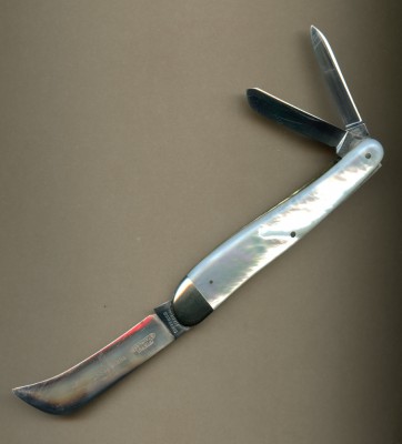 Clements pearl farmers whittler781.jpg