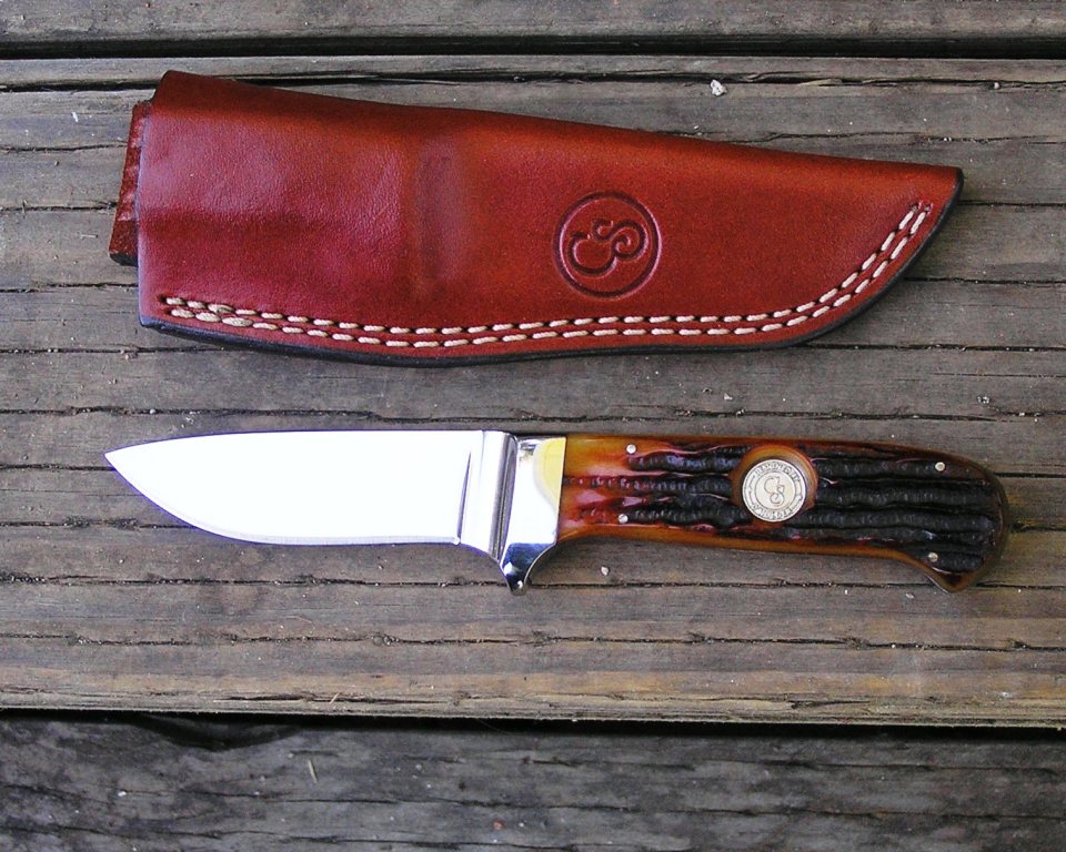 D'Holder Drop Point Hunter