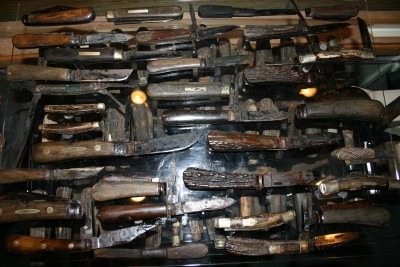 Steamboat Arabia knives.JPG