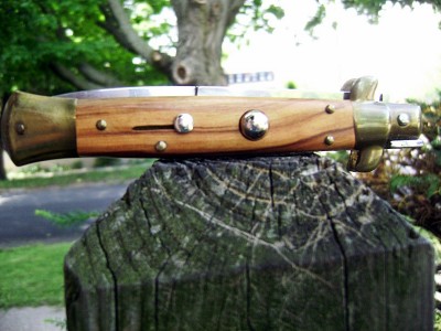 Italian Olive Wood Auto 2.JPG