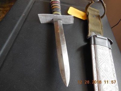 theatre knife - BC Victoria 12-2016 005.JPG