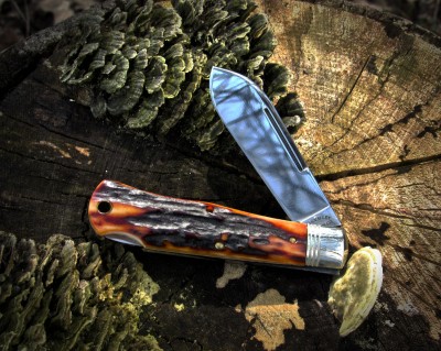 2012-tuna-valley-spear-lockback-amber-stag03.jpg