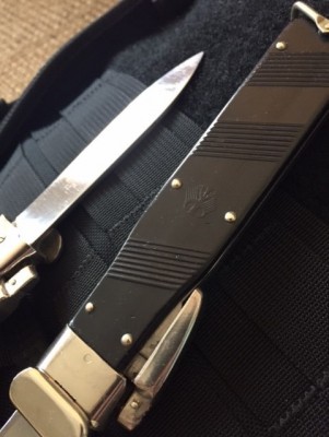 German gravity knives 0.jpg