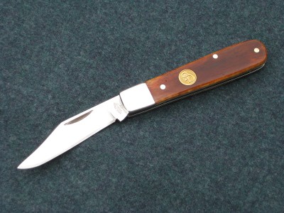 Boy's knife, tootsie roll