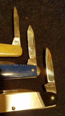 Pen blade back tang