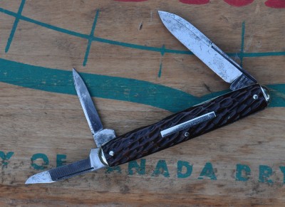 New York Knife Senator Whittler.jpg