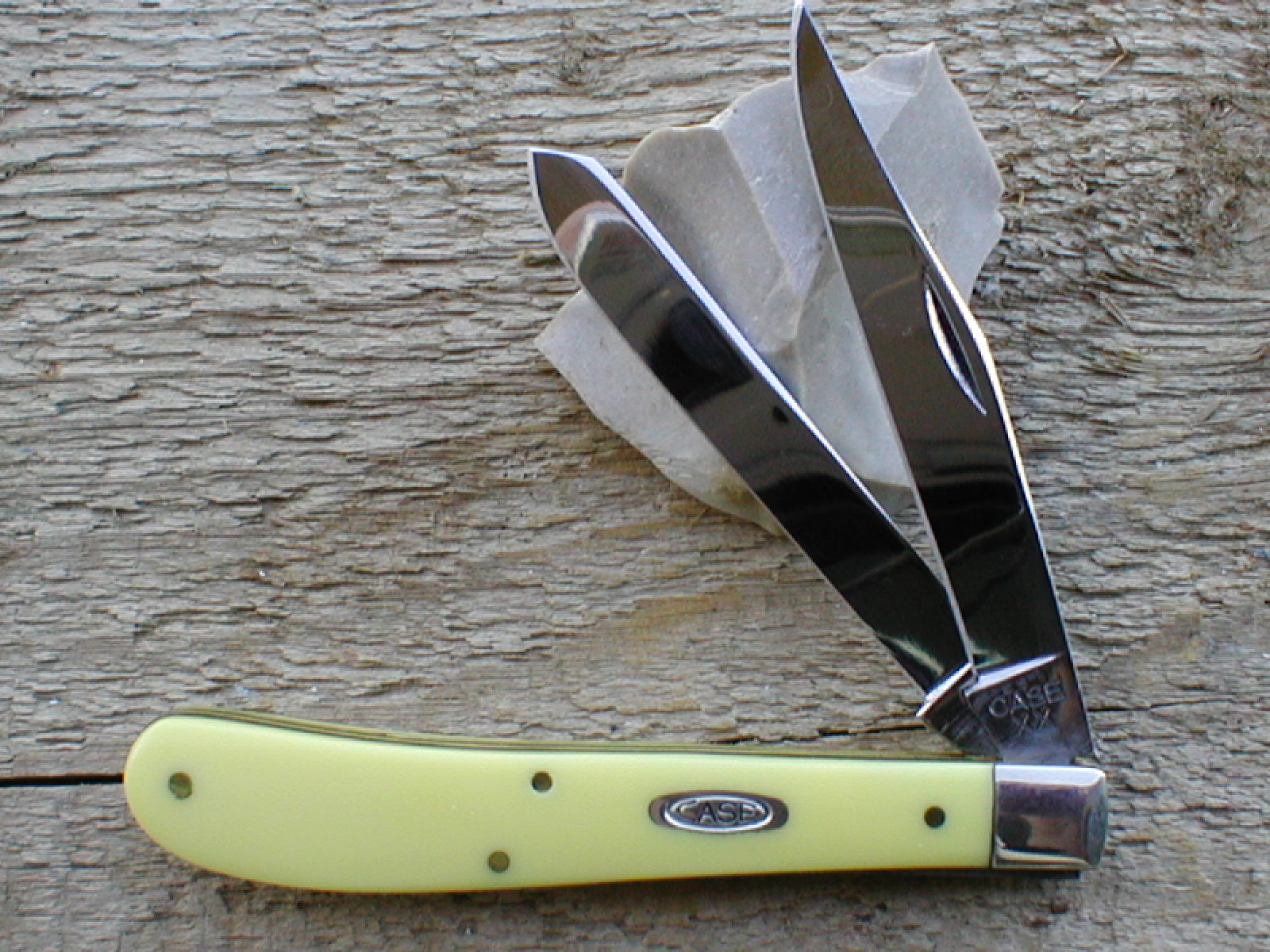 new handles - old knife