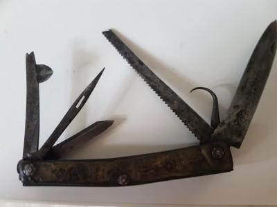 knife