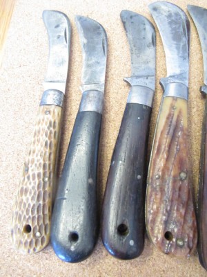 Hawk Bill & Rope Knives 001.JPG