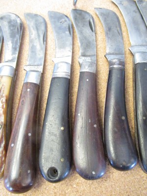Hawk Bill & Rope Knives 002.JPG