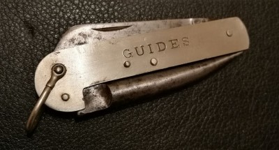guide knife closed.jpg