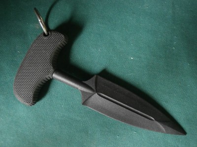 Tacky Rubberized Grip Push Dagger