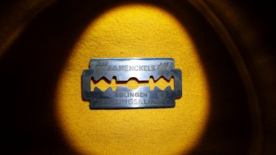 Henckels Safety Razor Blade 3.jpg
