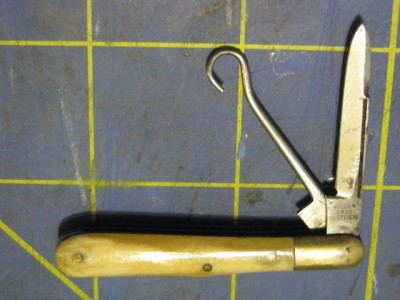 WilsonBrothersButtonHook1.JPG