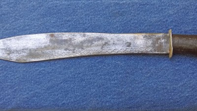 Estate Knife c.jpg
