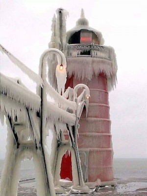 south haven lighthouse.jpg