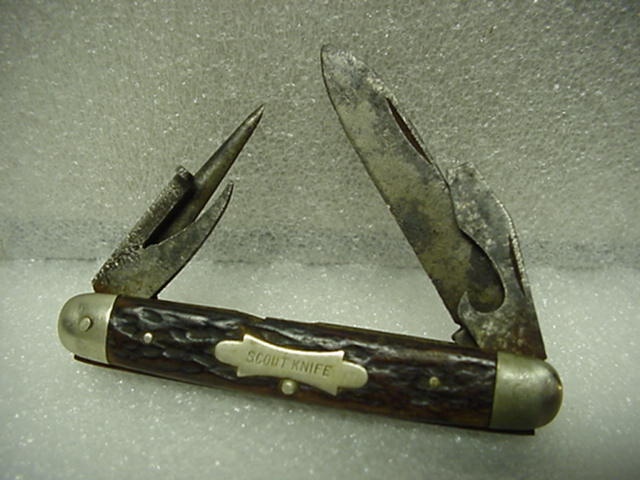 Camillus, 4-bld., Bone Handles, slim model, Non official, Scarce.