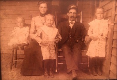 William Hewitt Family.jpeg