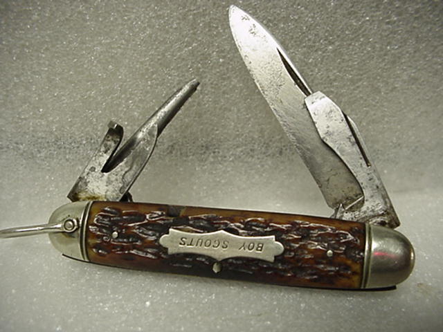 Camillus Cut. Co., 4-bld., Bone, non Official, C.1930`s