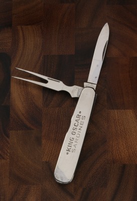 not a true hobo but a fork and knife
