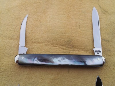 CASE Bradford PA_ 8261_mark side blades open.jpg