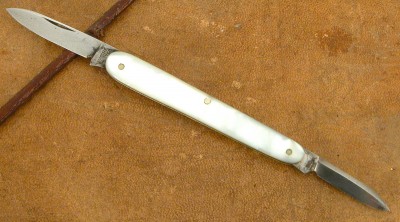 Blades Open DSCN8088.JPG