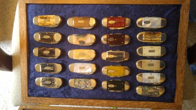 Various 3" Baby Elephant toenails. One column of Year 2000 has 7 color etch the other has no etch...just plain blades. There are also bone 4 blade toenails. Exotic handles include antique elephant ivory, mammoth ivory bark, interior ivory, and mammoth ivory bark spiderweb