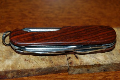 Custom made knives 006.JPG