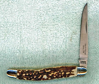 An Uncle Henry 897UH, converted to a single blade with some Henckels stag on it. Customized June, 2007.
