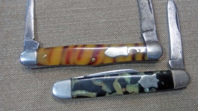 Camillus Cut Co Sword Brand celluloid b.jpg
