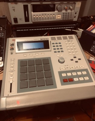 1. Akai S-3000, Akai MPC 3000